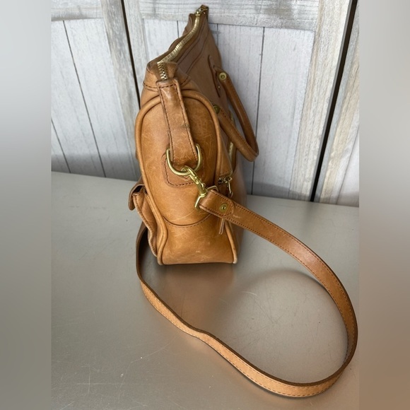 J.W. Hulme Co. Genuine Leather Excursion Tote Bag Double Pocket Distressed - Picture 4 of 11